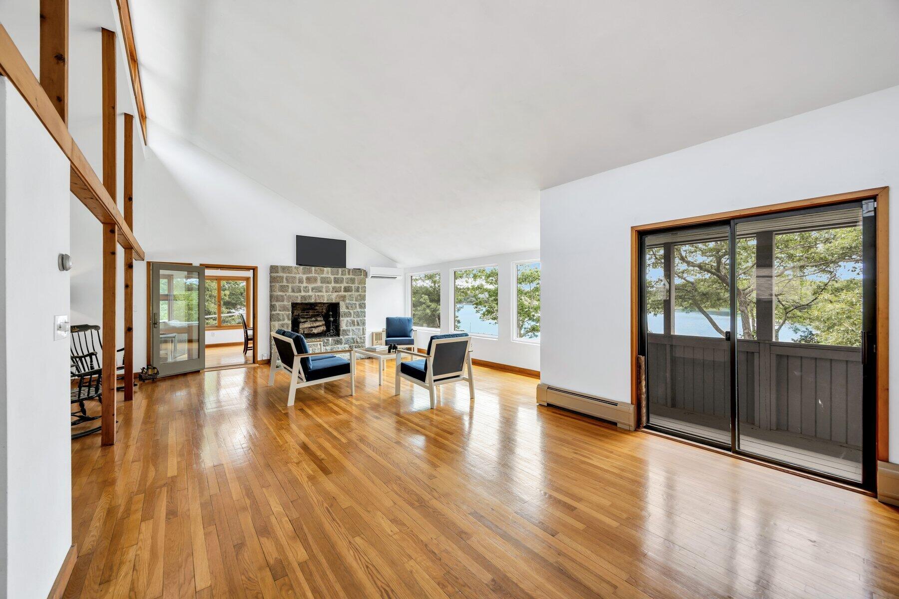 233 Scraggy Neck Road Cataumet, MA 02534 - Photo 14 of 50 889A3899
