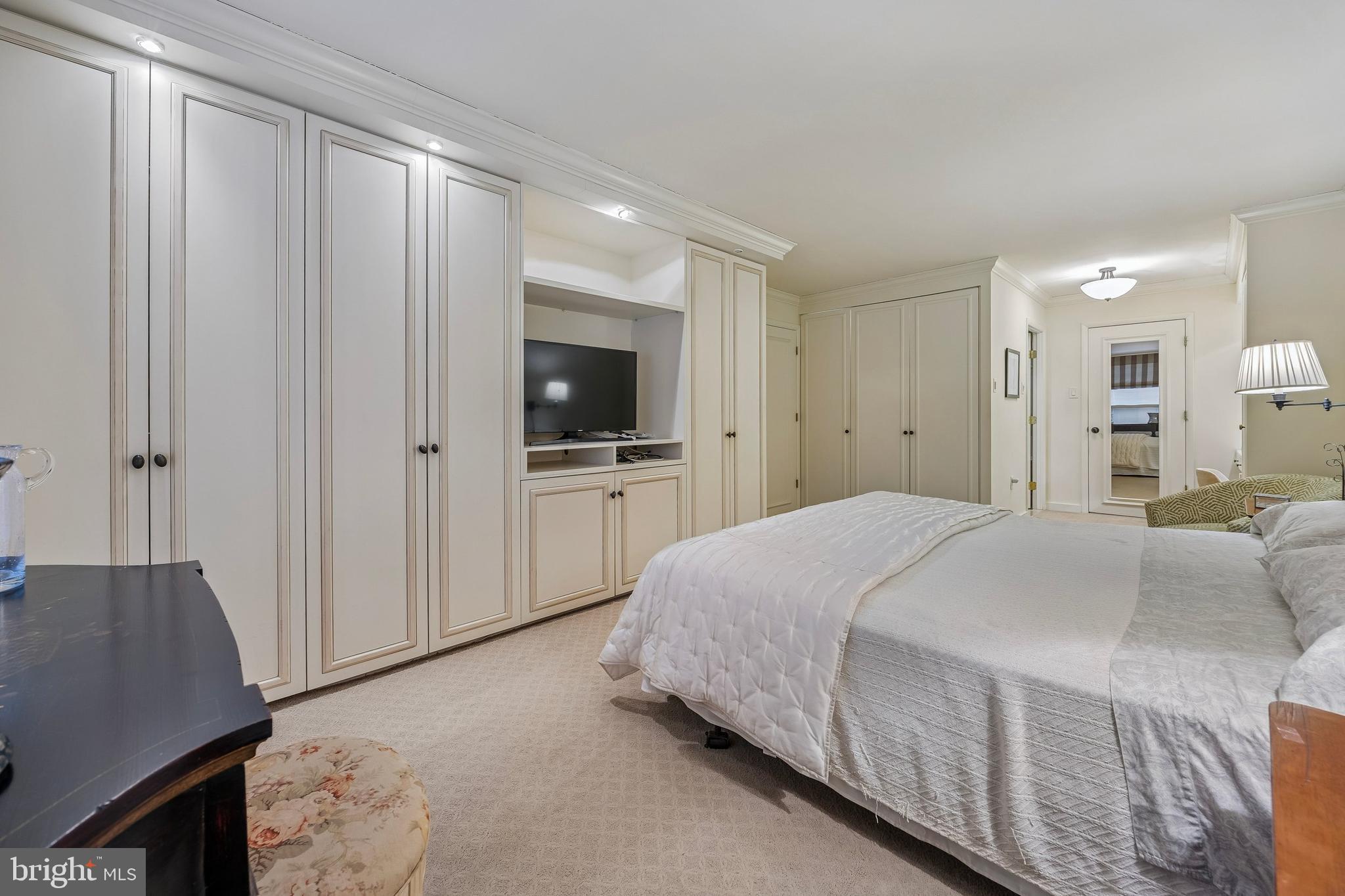 41 Conshohocken State Road, Unit 603 Bala Cynwyd, PA 19004 - Photo 17 of 25 Primary Bedroom with Hall of built-in closets