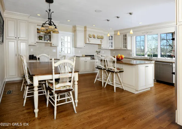 $12,000 | 11 Osee Place, Cos Cob, CT 06807