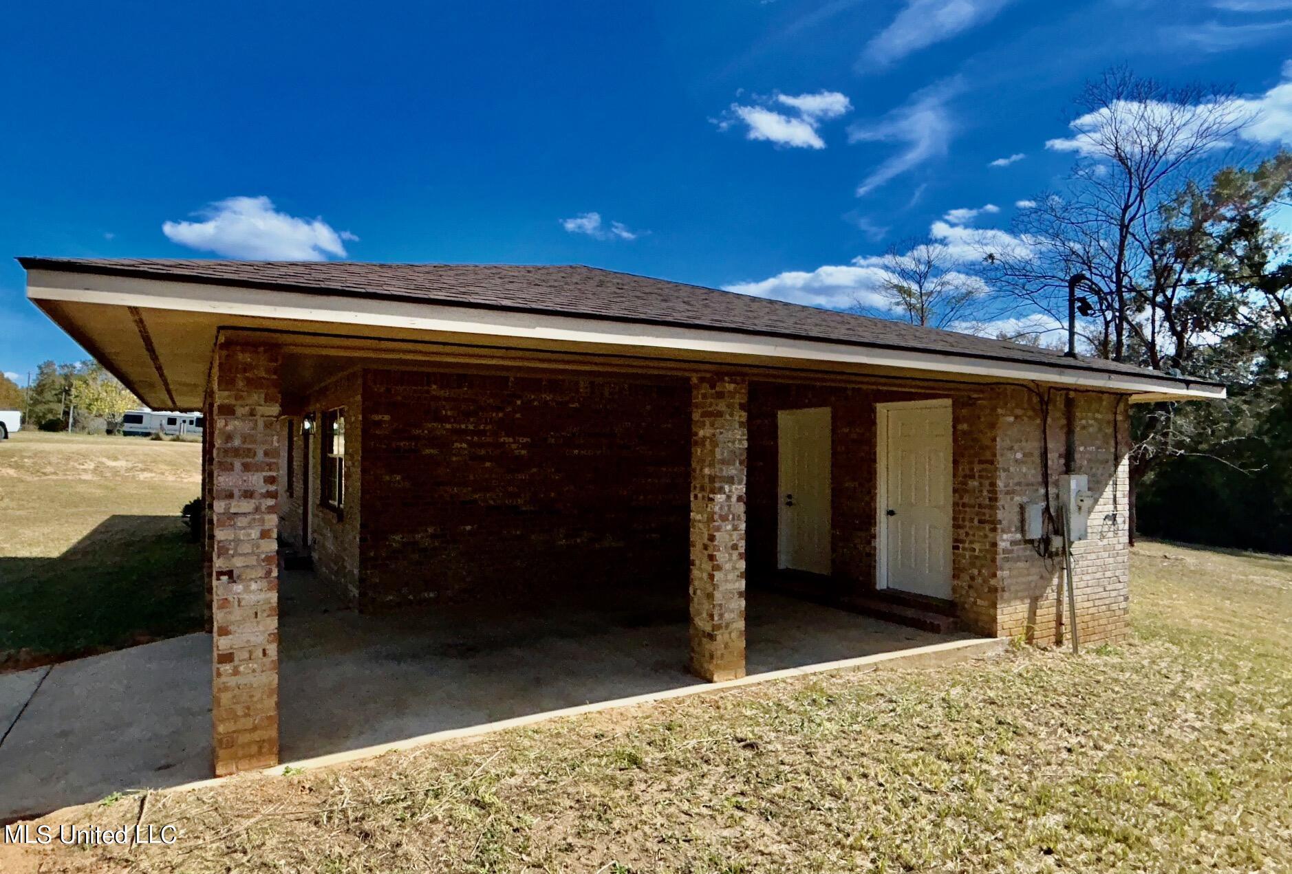 1304 Sampson Road Lucedale, MS 39452 - Photo 3 of 27 IMG_2733