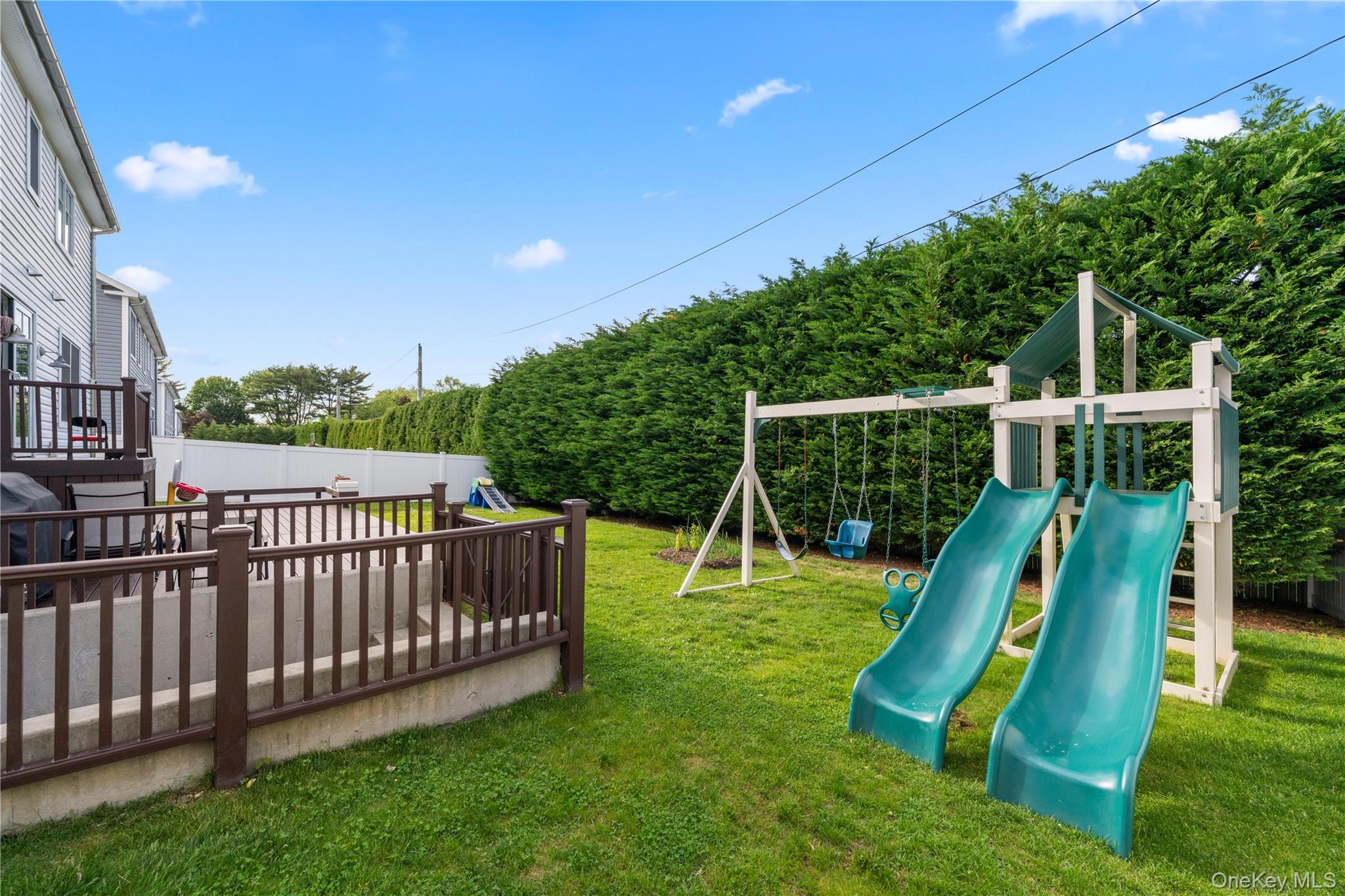 79 Joyce Road Plainview, NY 11803 - Photo 20 of 22
