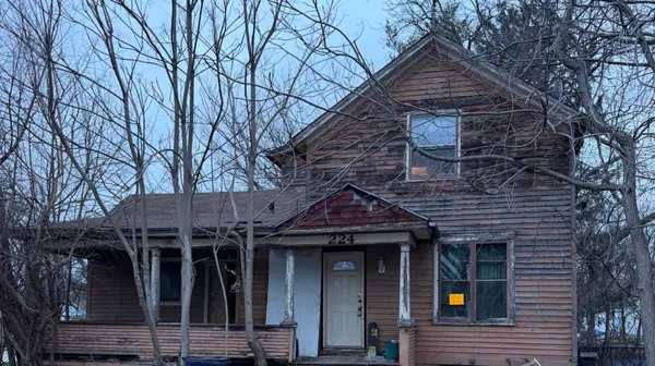$99,000 | 224 Moseley Street, Elgin, IL 60123