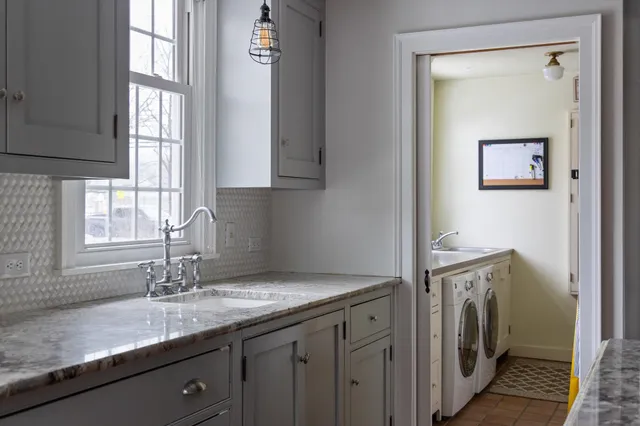 $1,825,000 | 253 Main Street, Norwich, VT 05055