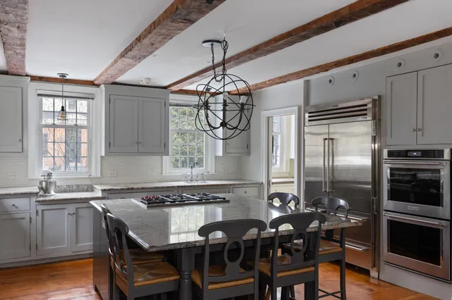 $1,825,000 | 253 Main Street, Norwich, VT 05055