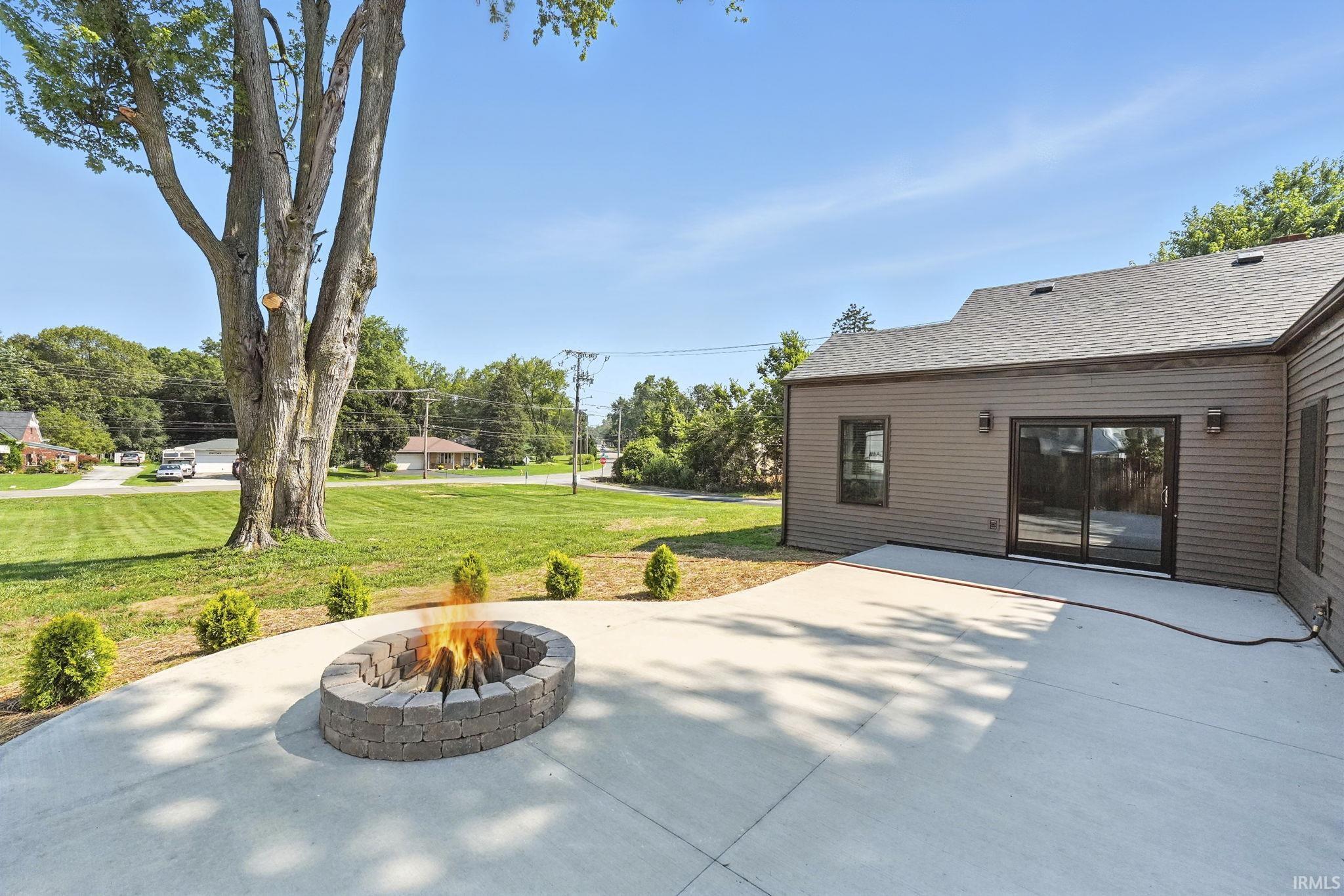 3001 Sand Point Road Fort Wayne, IN 46809 - Photo 26 of 36