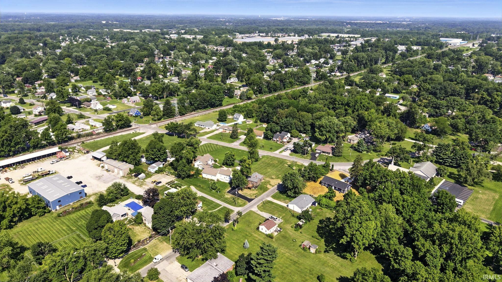 3001 Sand Point Road Fort Wayne, IN 46809 - Photo 30 of 36