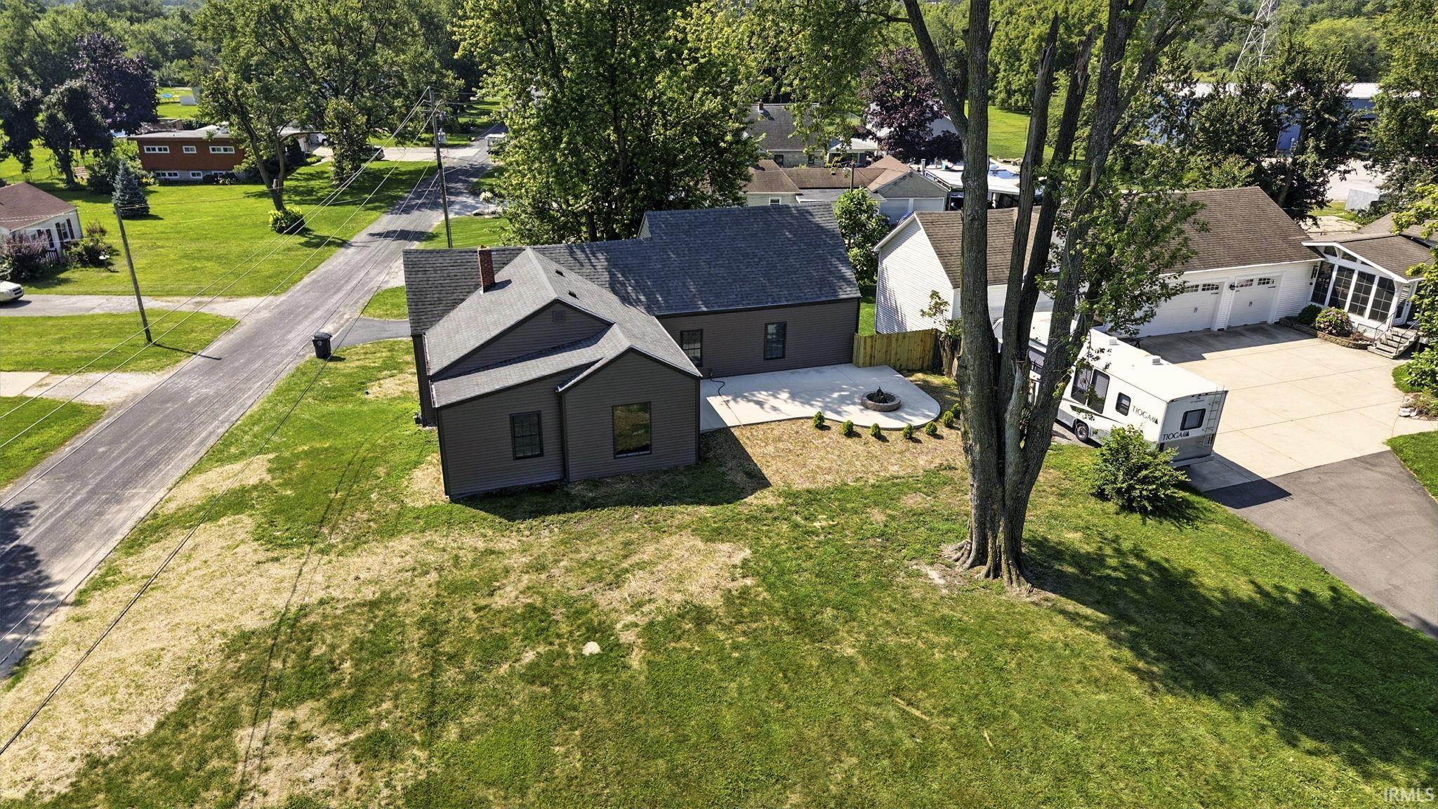 3001 Sand Point Road Fort Wayne, IN 46809 - Photo 32 of 36