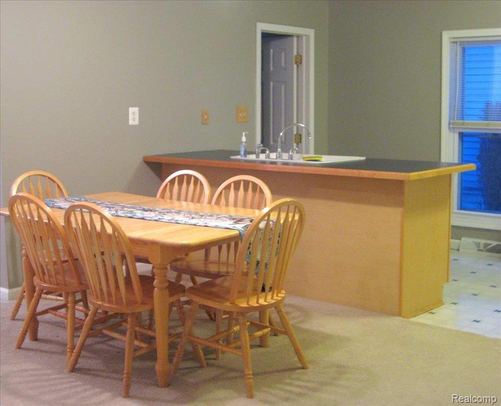 335 Roe Street Plymouth, MI 48170 - Photo 3 of 5 Roe-Dining2010-02-18
