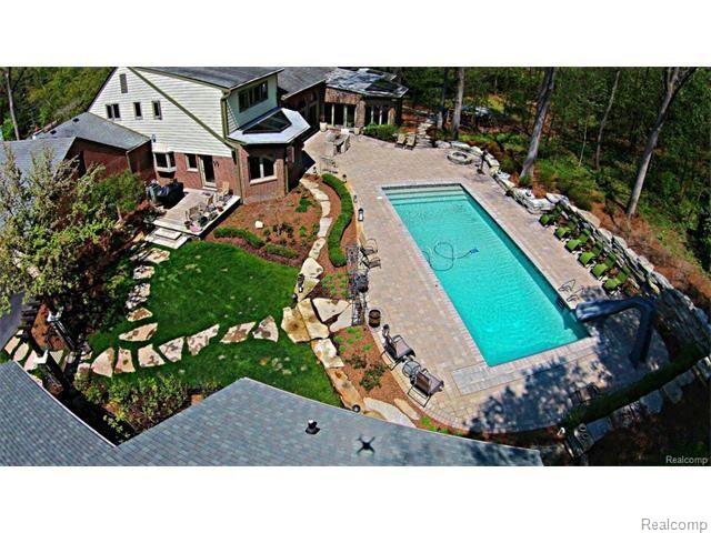 32640 Whatley Road Franklin, MI 48025 - Photo 2 of 48 whatley1.jpg