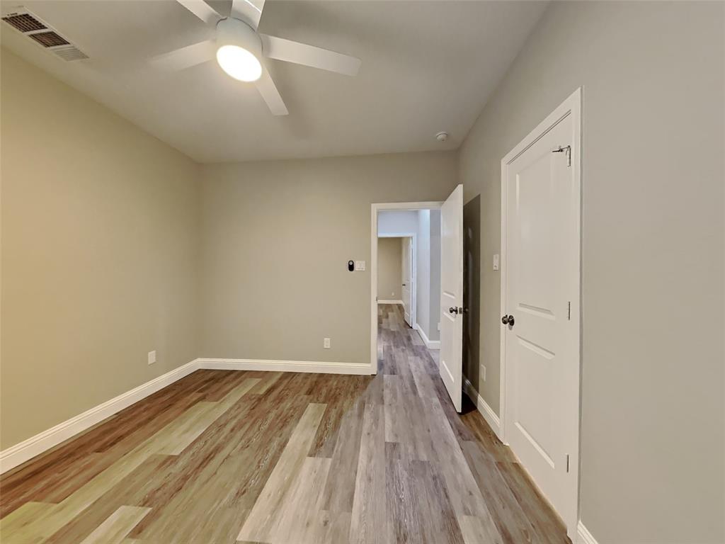 2512 Sharon Street Dallas, TX 75211 - Photo 12 of 17