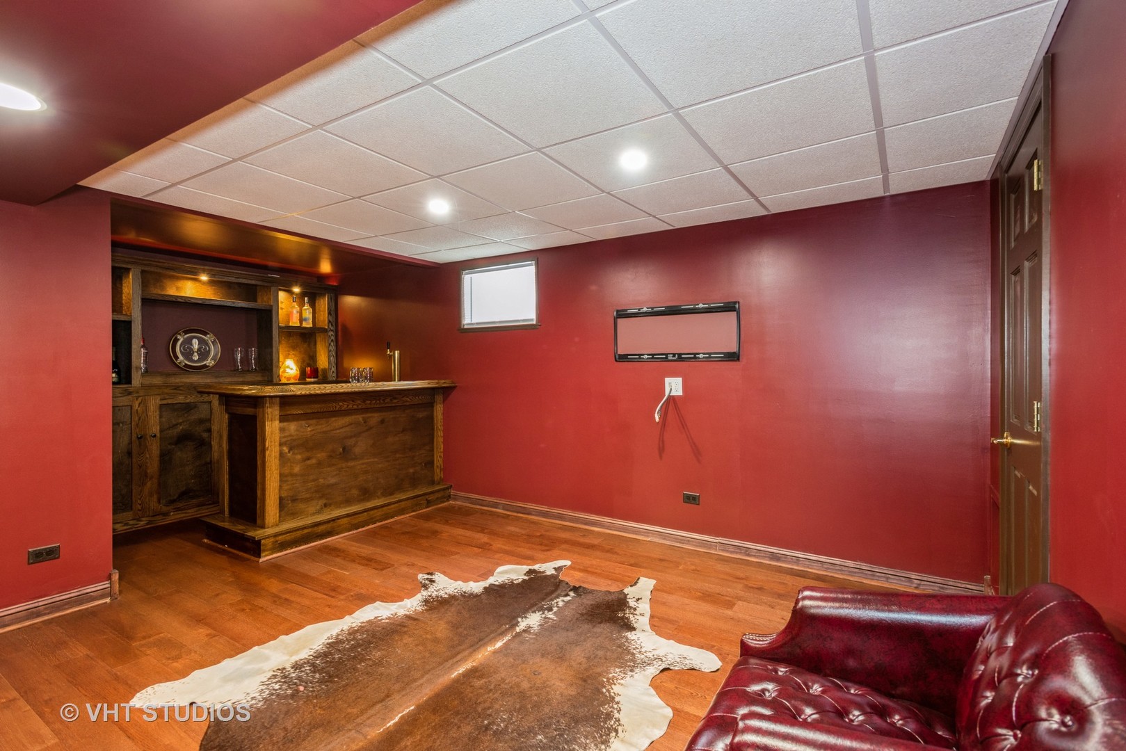 S543 Robbins Street Winfield, IL 60190 - Photo 16 of 17 a view of room with workspace