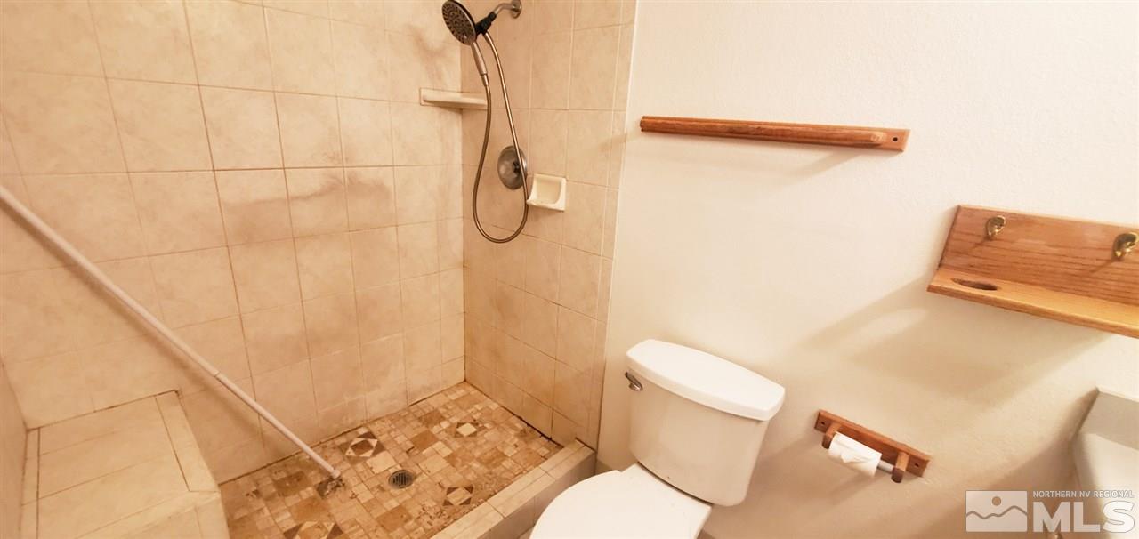 3805 Parque Verde Lane Reno, NV 89502 - Photo 9 of 12 Photo 10
