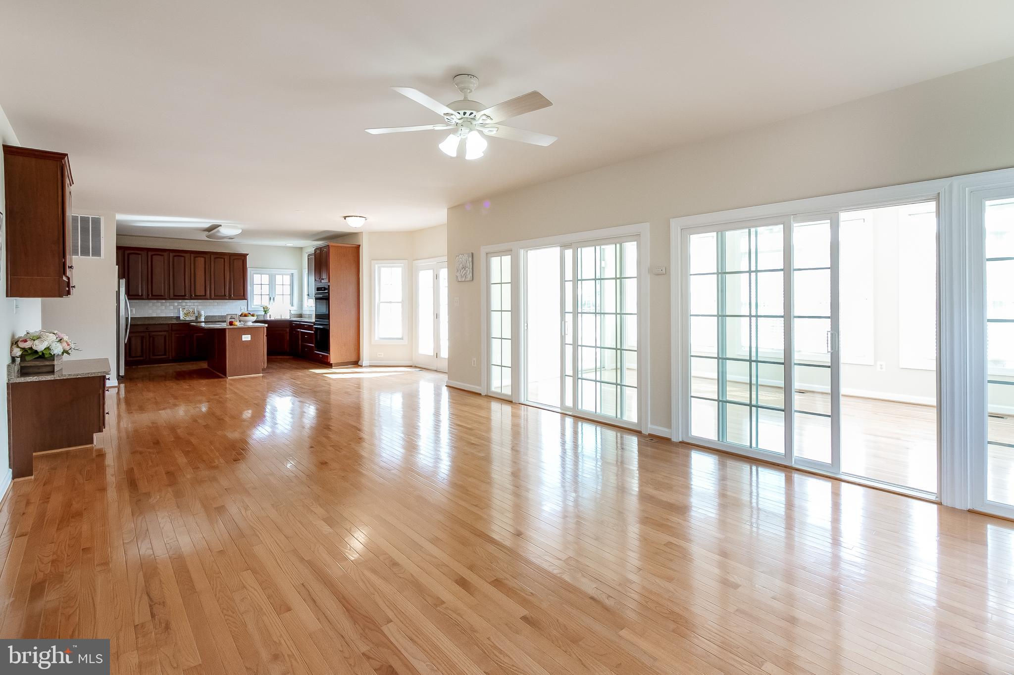 7337 Hooes Road Springfield, VA 22150 - Photo 11 of 40 Gallery Image 11