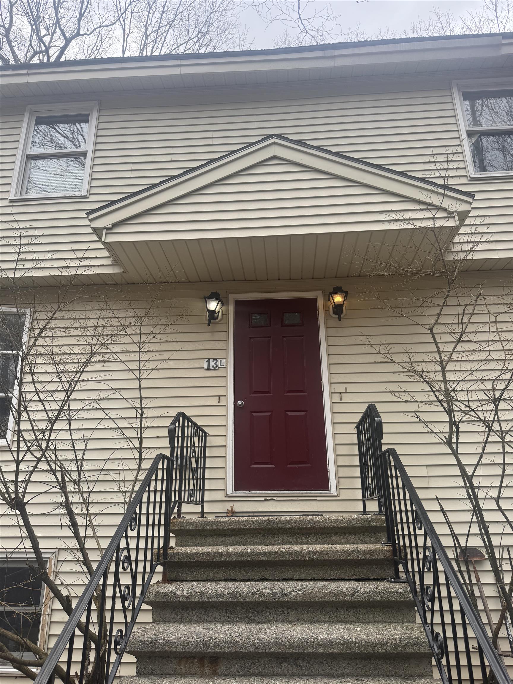13 R Al Street Derry, NH 03038 - Photo 1 of 13