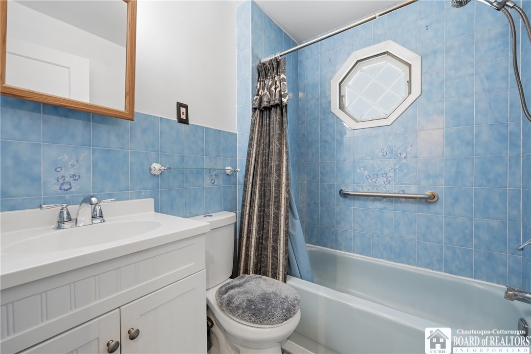 218 Sanders Road Buffalo, NY 14216 - Photo 16 of 35