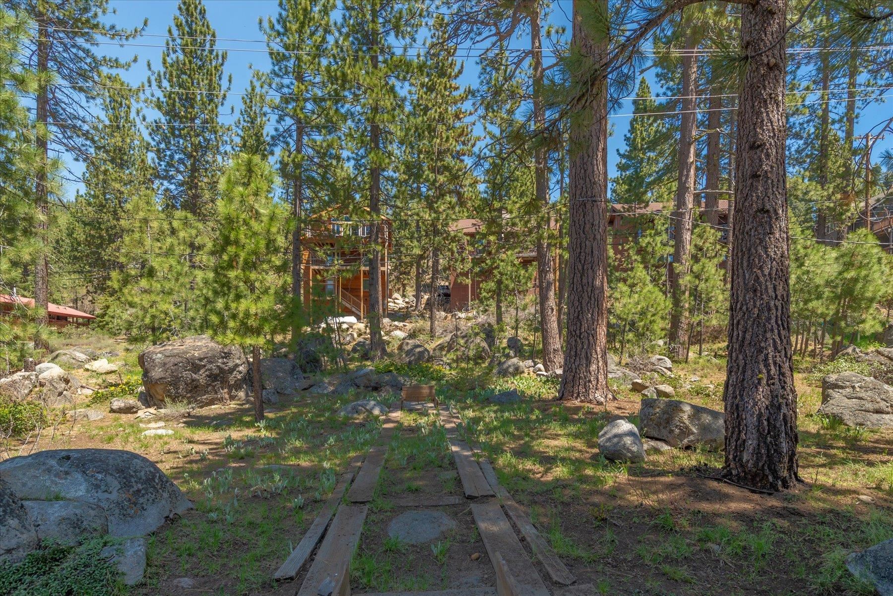 13140 Donner Pass Road Truckee, CA 96161 - Photo 10 of 15 Gallery Image 10