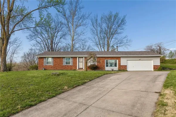 $265,000 | 843 Sherrill Avenue, Liberty, MO 64068