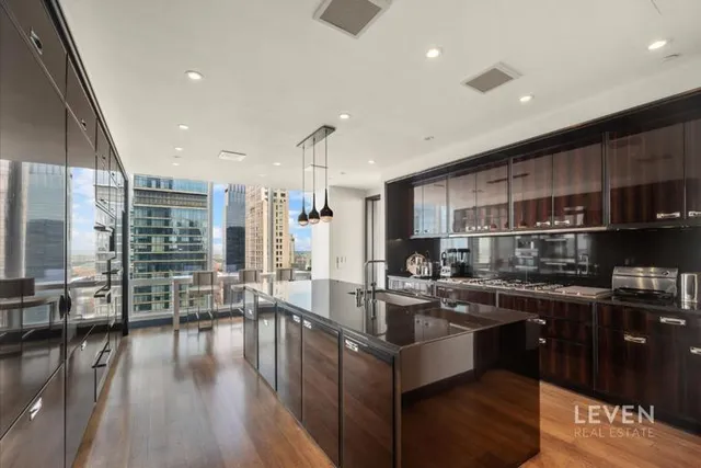 $13,750,000 | 157 West 57th Street, Unit 46A | Midtown Central