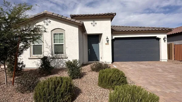 $2,850 | 21006 South 231st Street, Queen Creek, AZ 85142