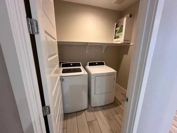 $2,850 | 21006 South 231st Street, Queen Creek, AZ 85142