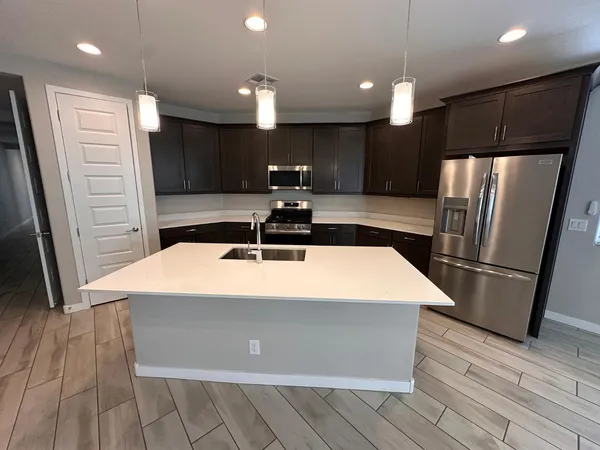 $2,850 | 21006 South 231st Street, Queen Creek, AZ 85142