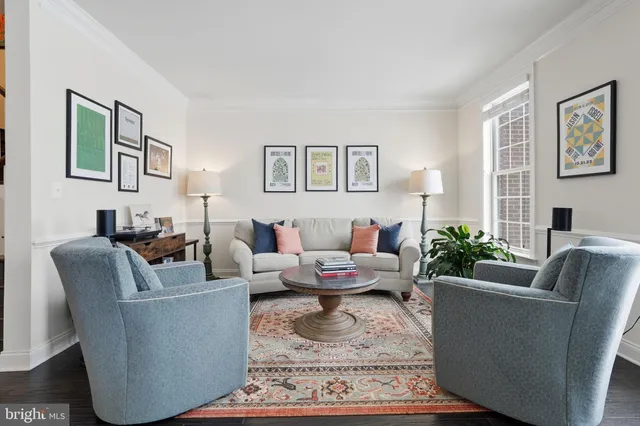 $890,000 | 22597 Windsor Locks Square, Ashburn, VA 20148