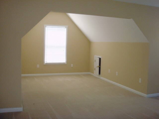 22 Springleaf Court Simpsonville, SC 29681 - Photo 8 of 13 Gallery Image 8