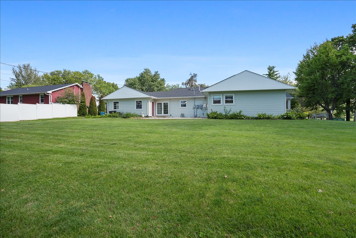 514 Fletcher Street Roanoke, IL 61561 - Photo 36 of 40