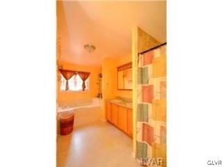26 Robertson Road Jim Thorpe, PA 18229 - Photo 16 of 32 Gallery Image 16