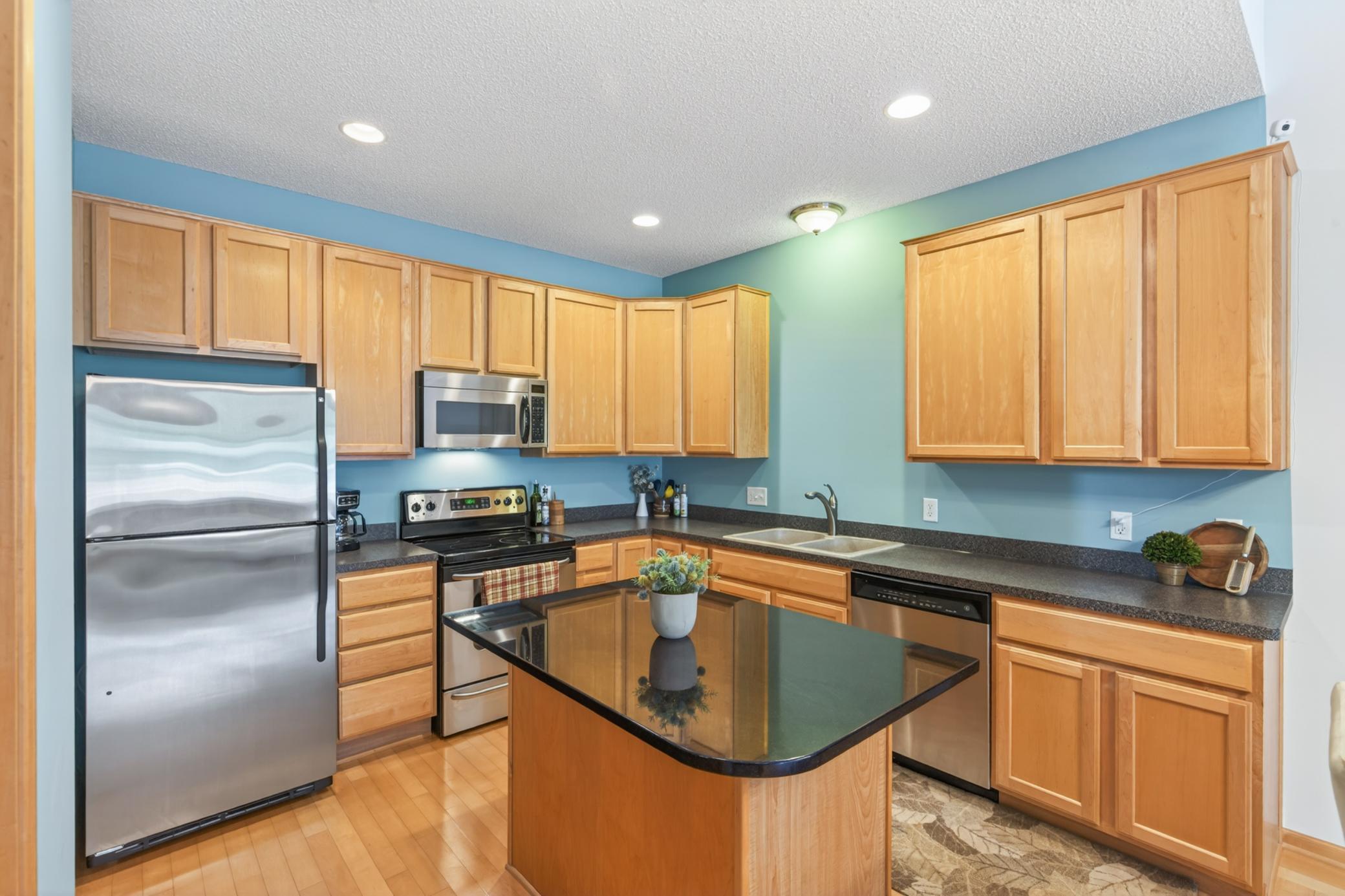 17501 69th Place North Maple Grove, MN 55311 - Photo 8 of 26