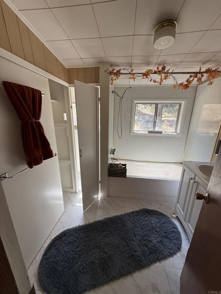 9150- Pine Creek Road, Unit 37 Pine Valley, CA 91962 - Photo 19 of 47 Bath