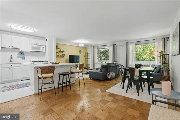 $2,400 | 4501 Arlington Boulevard, Unit 229, Arlington, VA 22203
