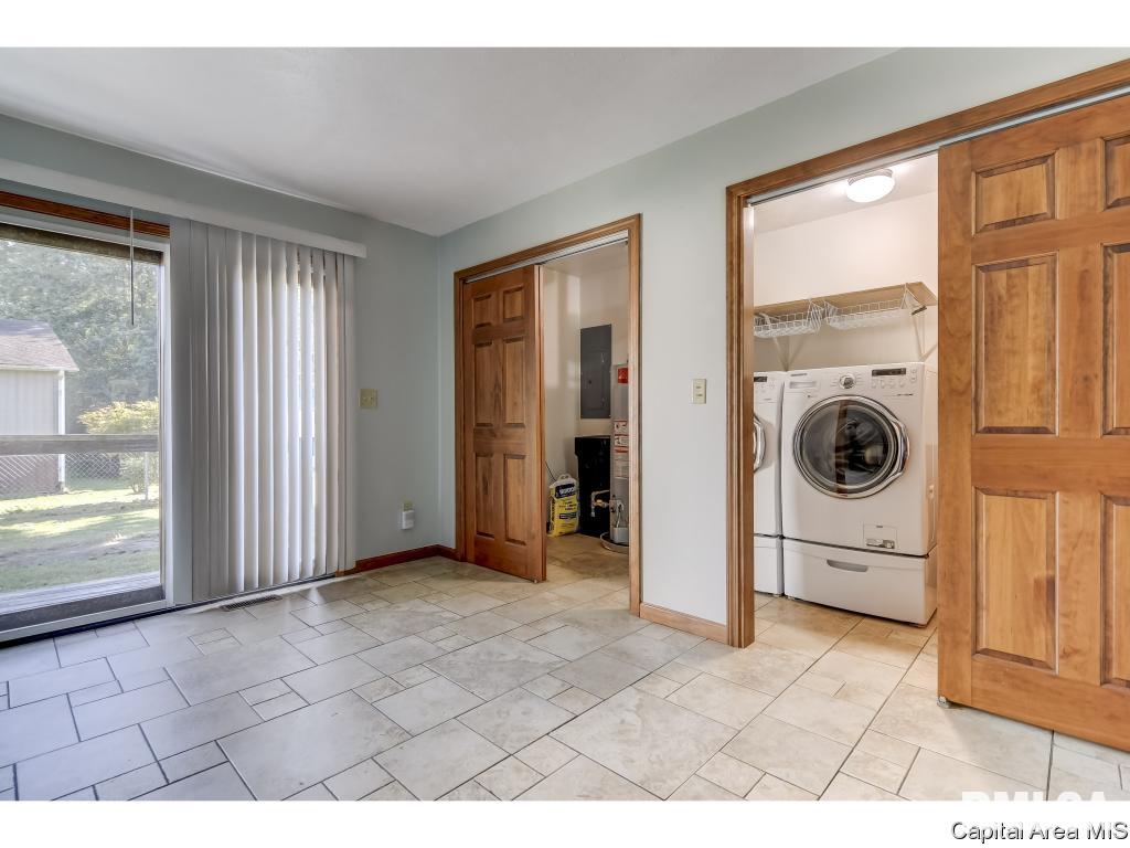 4014 Tuxhorn Road Springfield, IL 62712 - Photo 11 of 25