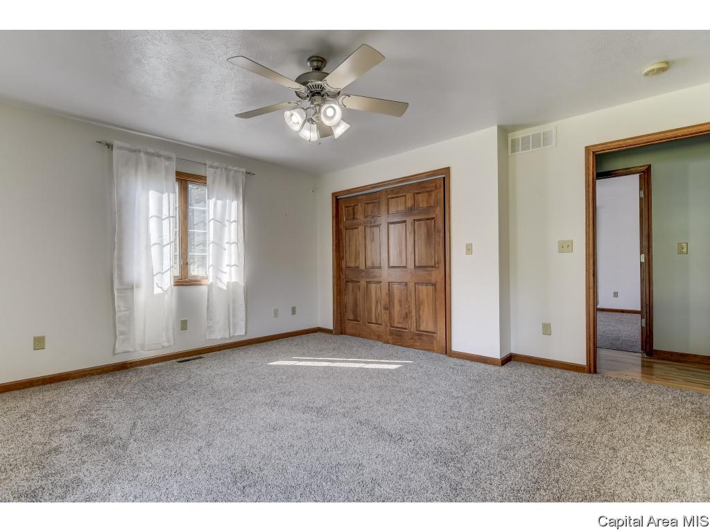 4014 Tuxhorn Road Springfield, IL 62712 - Photo 13 of 25