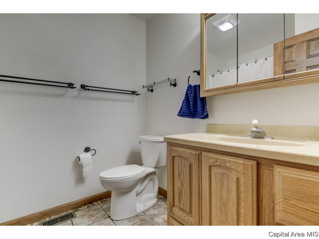 4014 Tuxhorn Road Springfield, IL 62712 - Photo 20 of 25