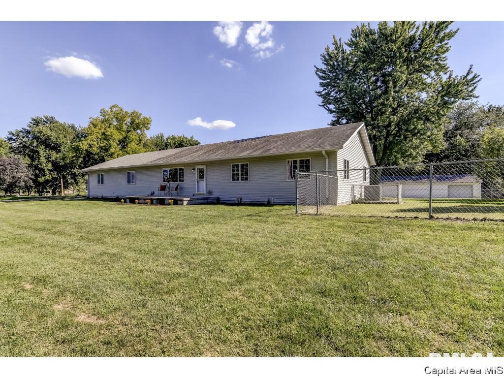 4014 Tuxhorn Road Springfield, IL 62712 - Photo 2 of 25