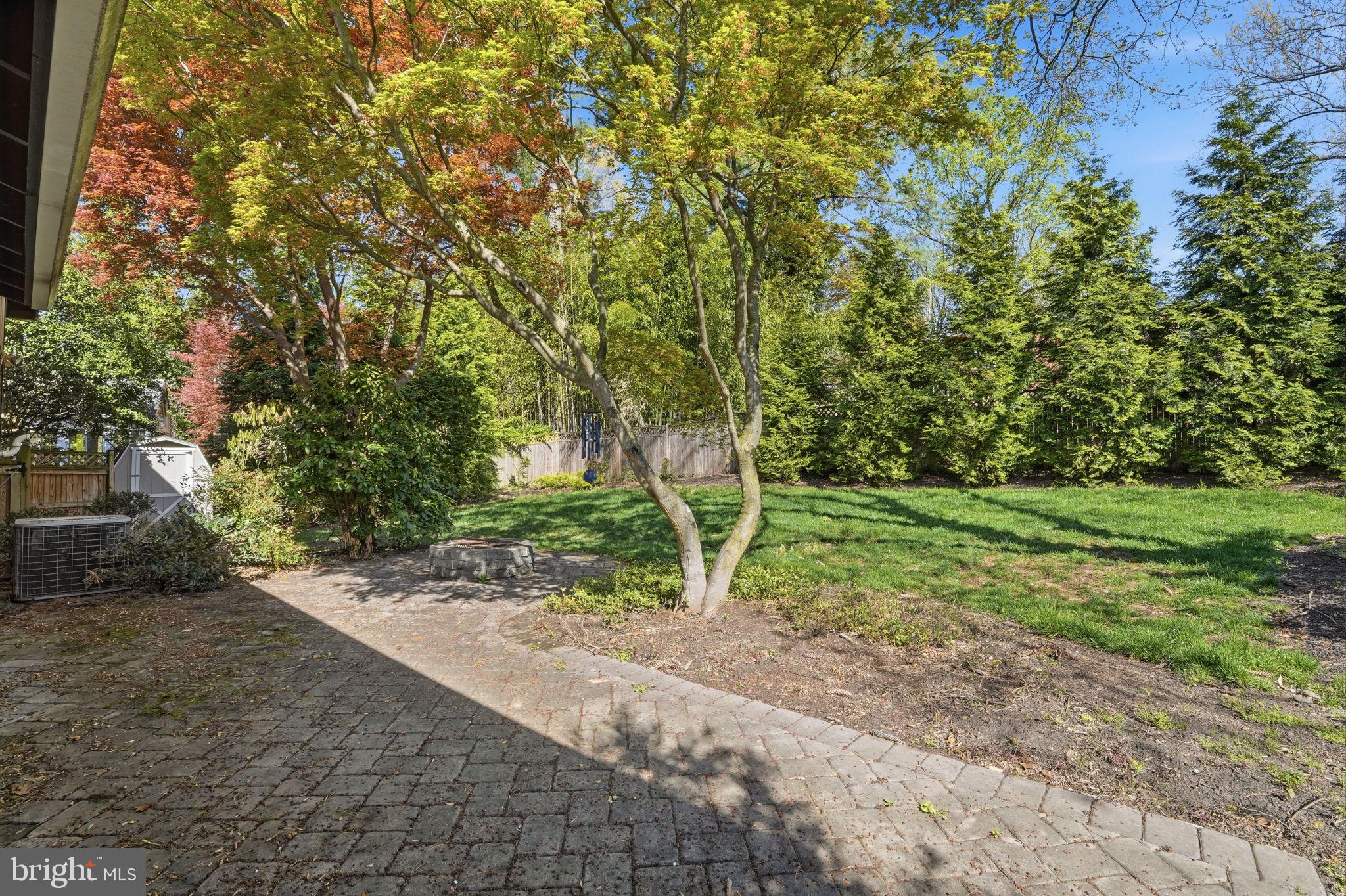 912 Burnt Crest Lane Silver Spring, MD 20903 - Photo 22 of 24 Rear Patio