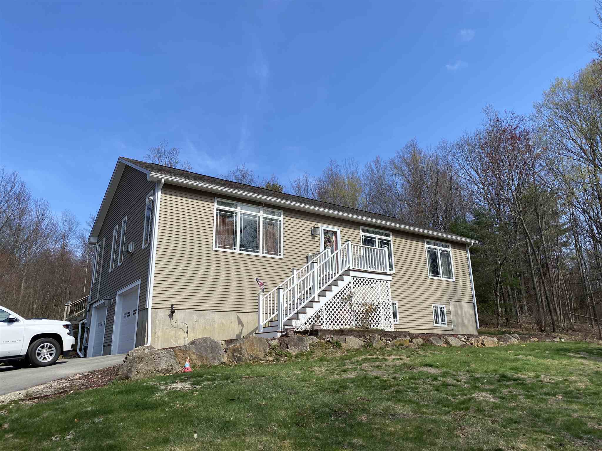 192 Clark Road Winchester, NH 03470 - Photo 2 of 34 Gallery Image 2
