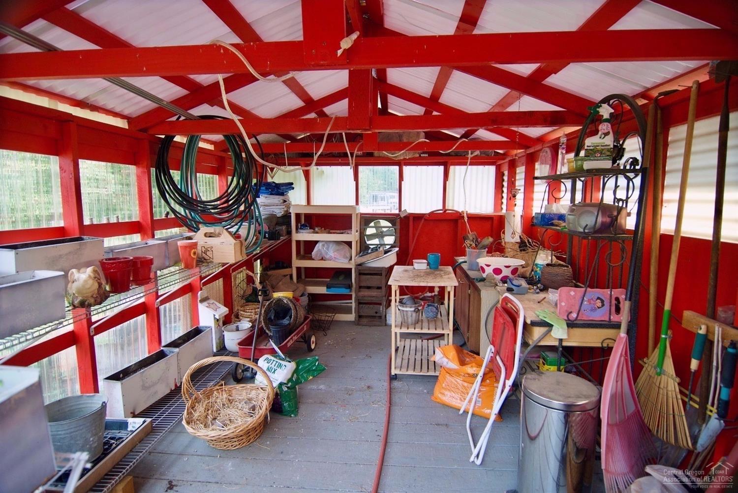 19365 Indian Summer Road Bend, OR 97702 - Photo 3 of 15 greenhouse