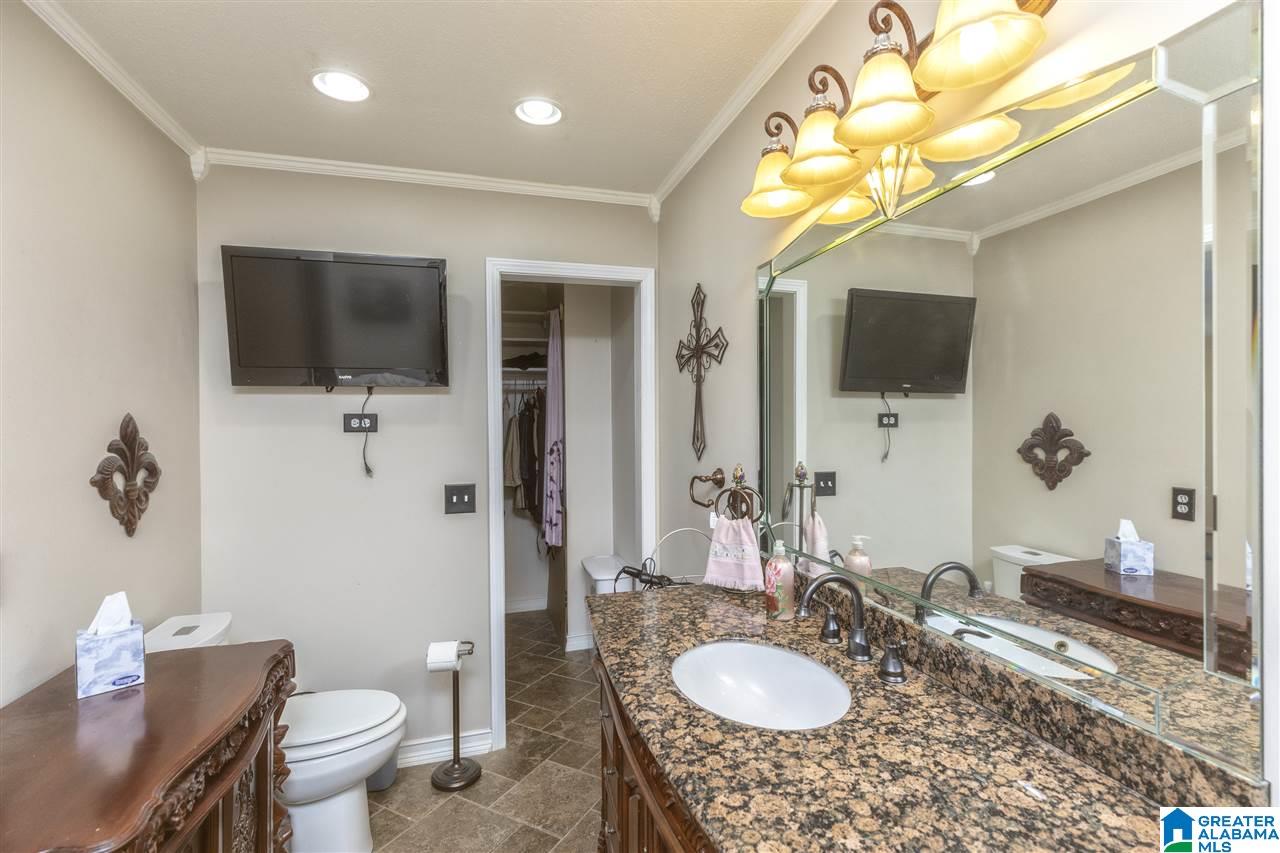 708 Cove Point Drive Riverside, AL 35135 - Photo 14 of 50