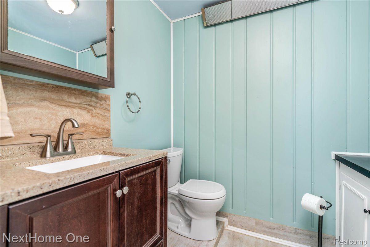 7785 Chilson Road Pinckney, MI 48169 - Photo 16 of 50 half bath