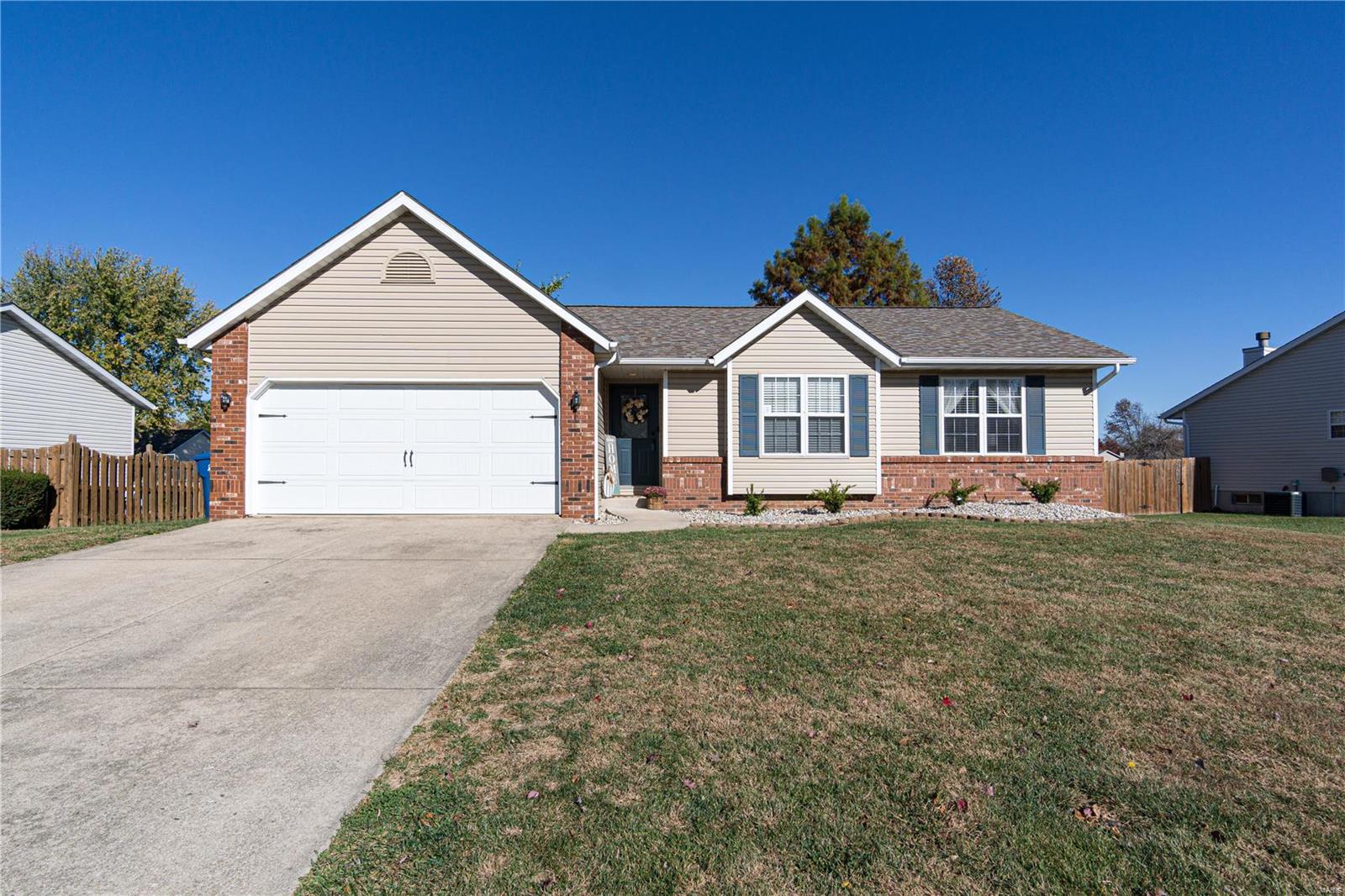 705 Copper Line Road Maryville, IL 62062 - Photo 1 of 33 Gallery Image 1