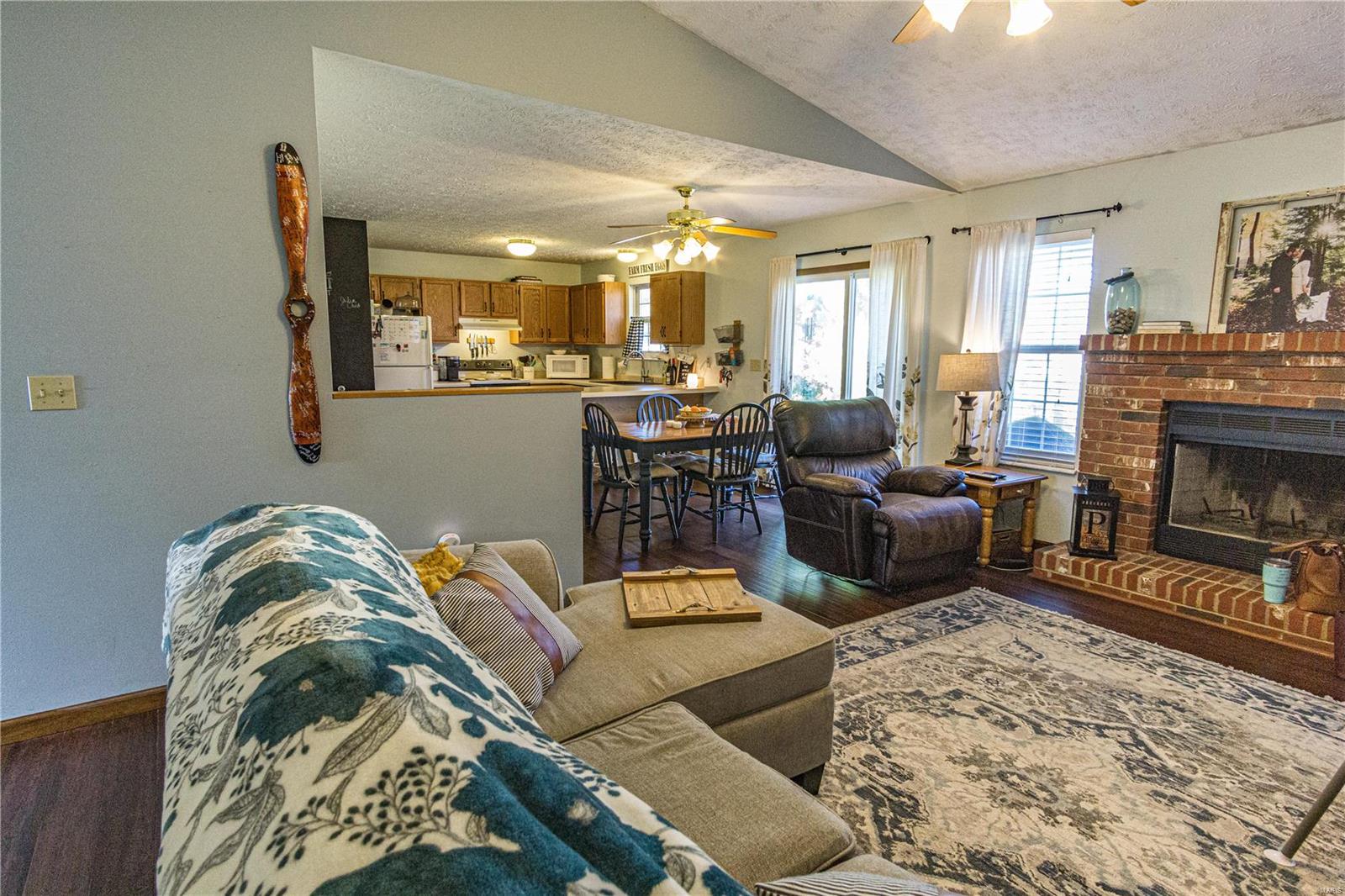 705 Copper Line Road Maryville, IL 62062 - Photo 8 of 33 Gallery Image 8