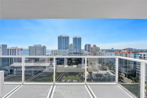 $4,500 | 336 North Birch Road, Unit PH, Fort Lauderdale, FL 33304