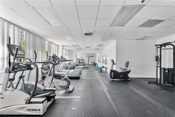 $4,500 | 336 North Birch Road, Unit PH, Fort Lauderdale, FL 33304