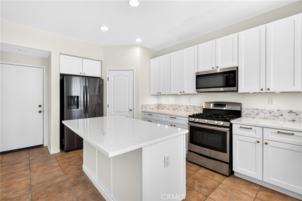 1205 Strand Way Perris, CA 92571 - Photo 17 of 60 Gallery Image 17