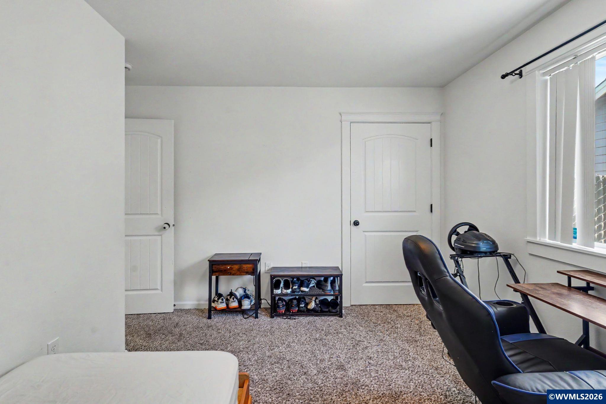 179 Northwest Card Avenue Dallas, OR 97338 - Photo 19 of 35