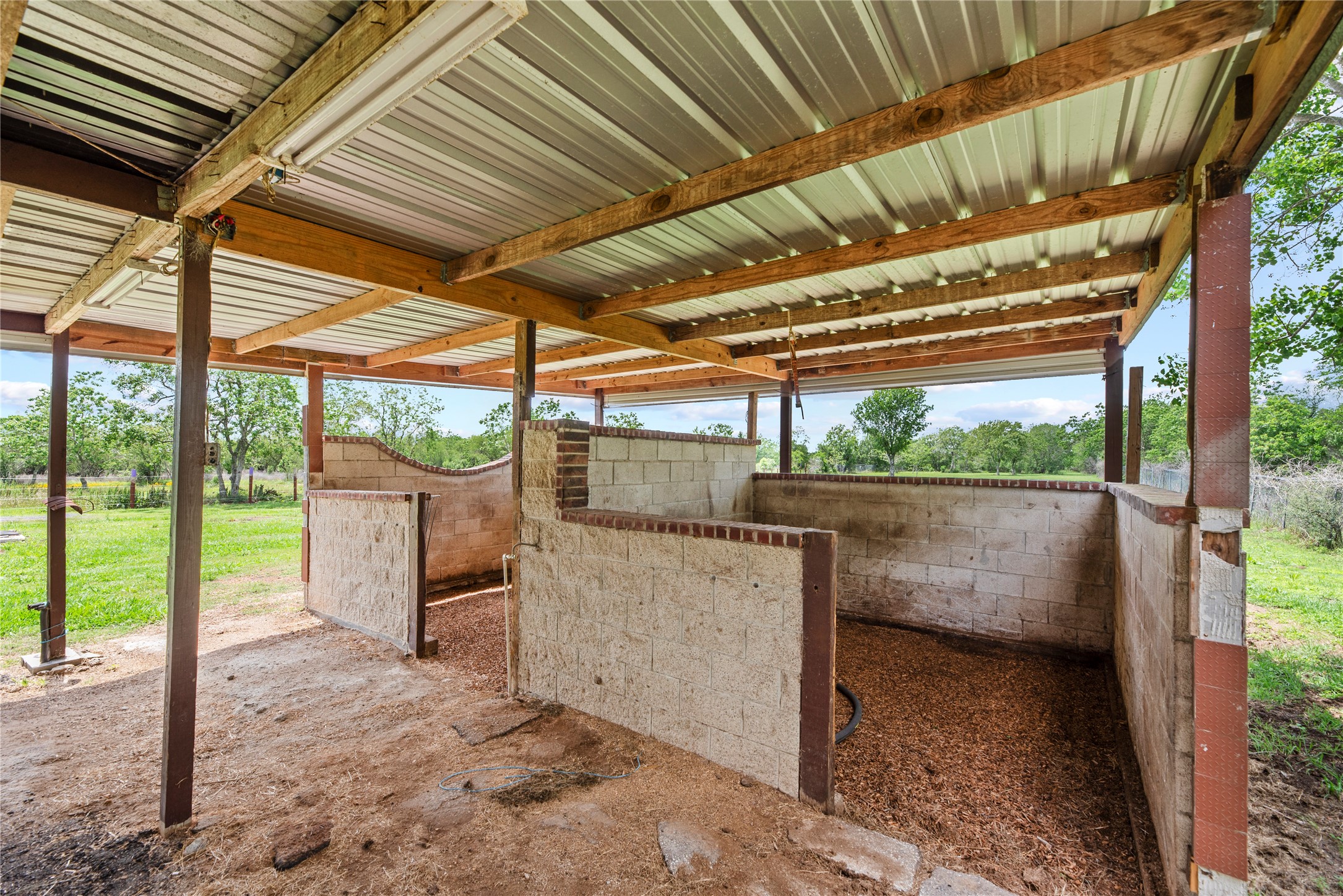 523 Moore Bar Road Rosenberg, TX 77471 - Photo 12 of 50 The horse stables.