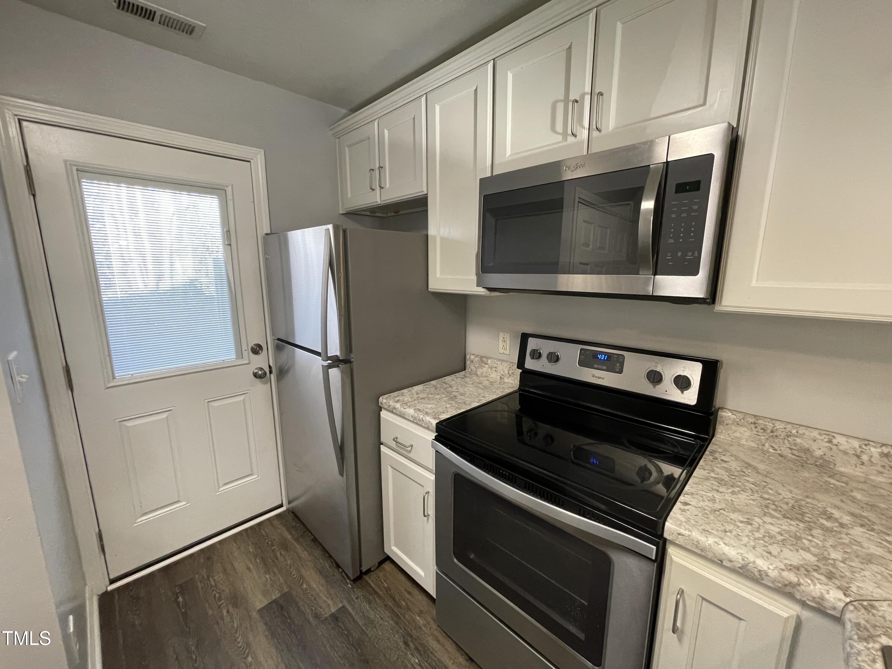 2926 Faversham Place Raleigh, NC 27604 - Photo 18 of 36 8CFA482C-5A64-4DCE-93A4-46740DCFEC9E