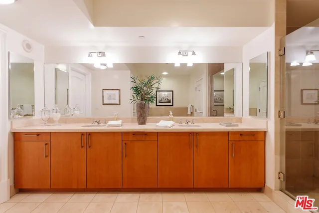 $15,000 | 10800 Wilshire Boulevard, Unit 502, Los Angeles, CA 90024